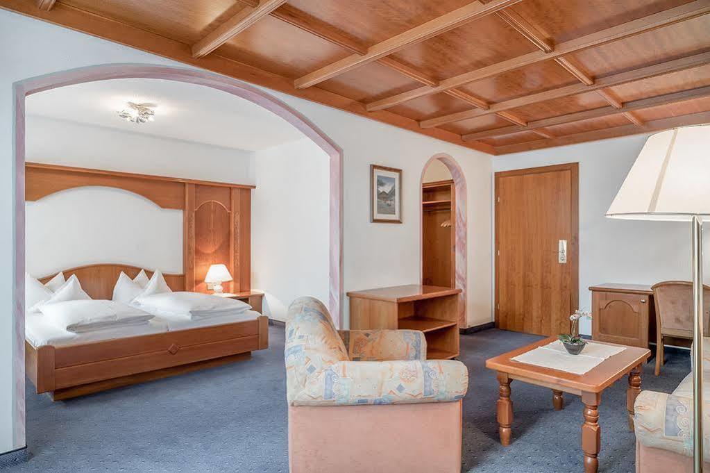 Wellness & Relax Hotel Milderer Hof Neustift im Stubaital Exterior photo