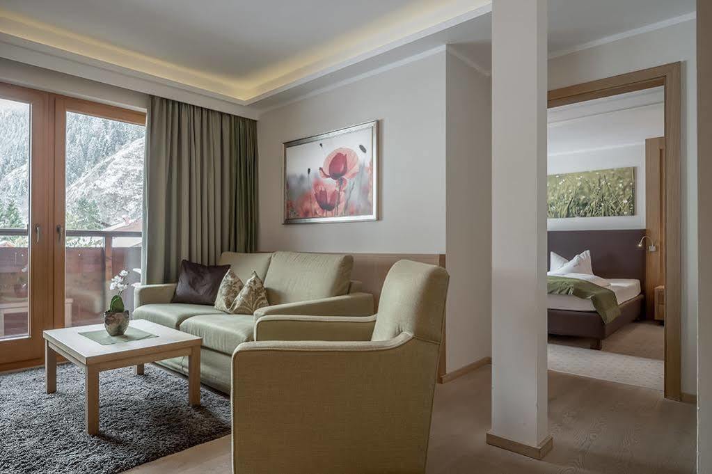Wellness & Relax Hotel Milderer Hof Neustift im Stubaital Exterior photo