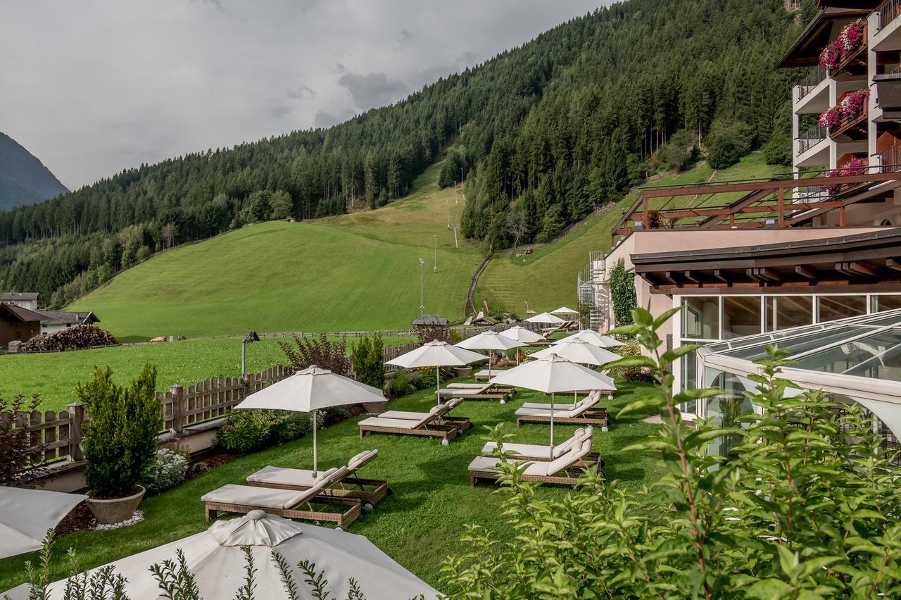 Wellness & Relax Hotel Milderer Hof Neustift im Stubaital Exterior photo